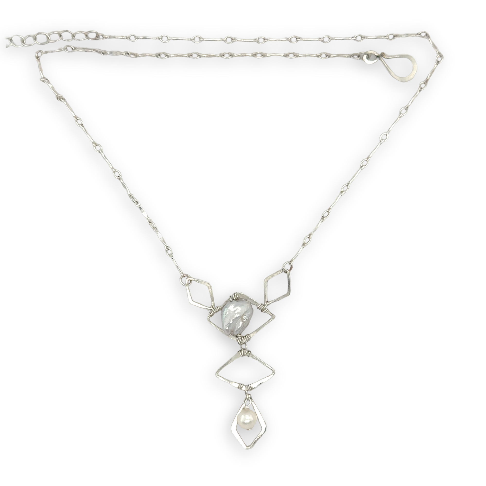 Sterling silver diamonds formed a y shape necklace with fresh water pearl accents