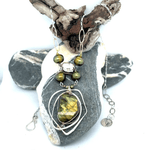 Mermaids Purse Labradorite Necklace 82078N - Art by any Means Jewelryproduct_