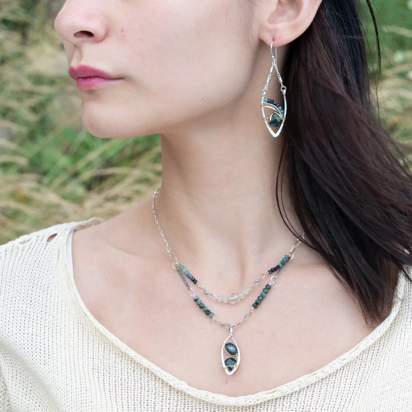 Pine Needle Emerald Necklace 83215N - Art by any Means Jewelryproduct_