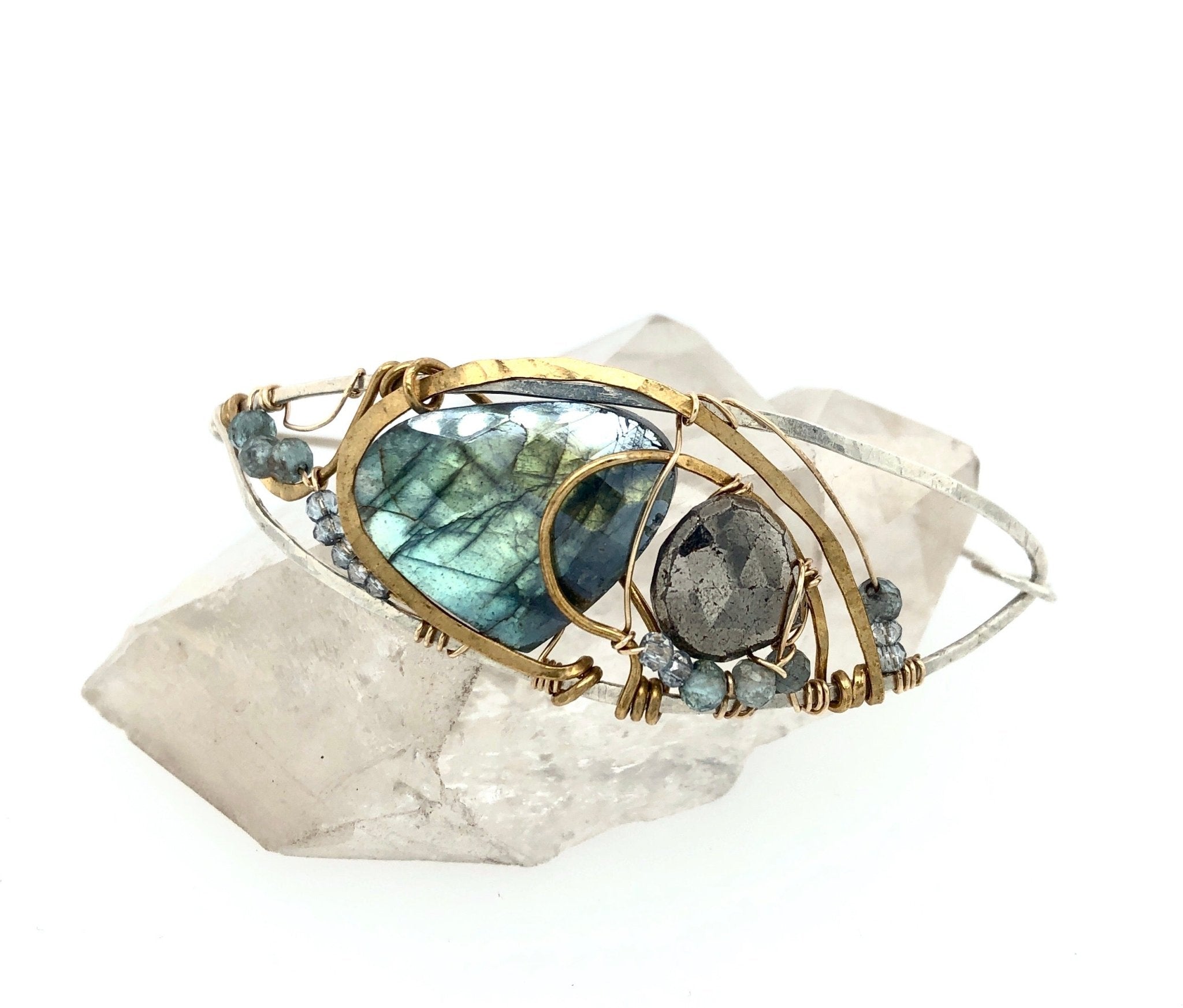 Sharing Space Labradorite Bracelet - Art by any Means Jewelryproduct_